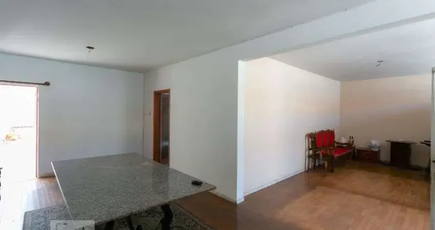 Casa para Venda - Cachoeirinha, 5 Quartos,  320 m² - Belo Horizonte