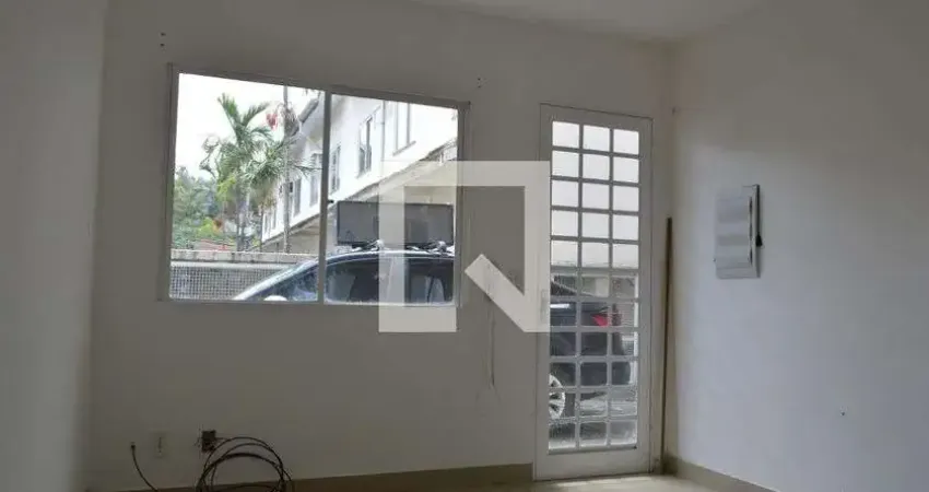 Casa para Venda - Taquara, 2 Quartos,  55 m² - Rio de Janeiro