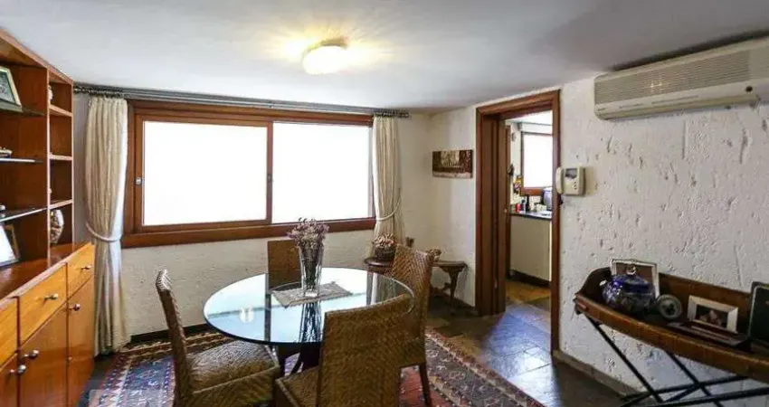 Casa para Venda - Vila Assunção , 3 Quartos,  800 m² - Porto Alegre