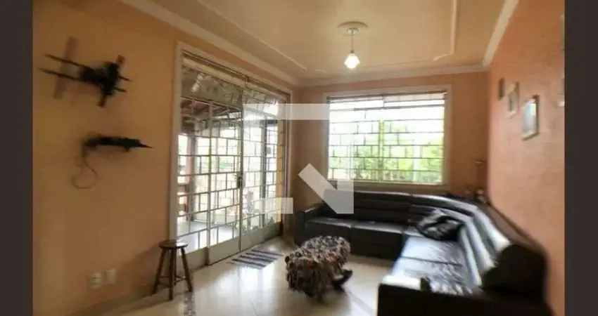 Casa para Venda - Serrano, 3 Quartos,  137 m² - Belo Horizonte