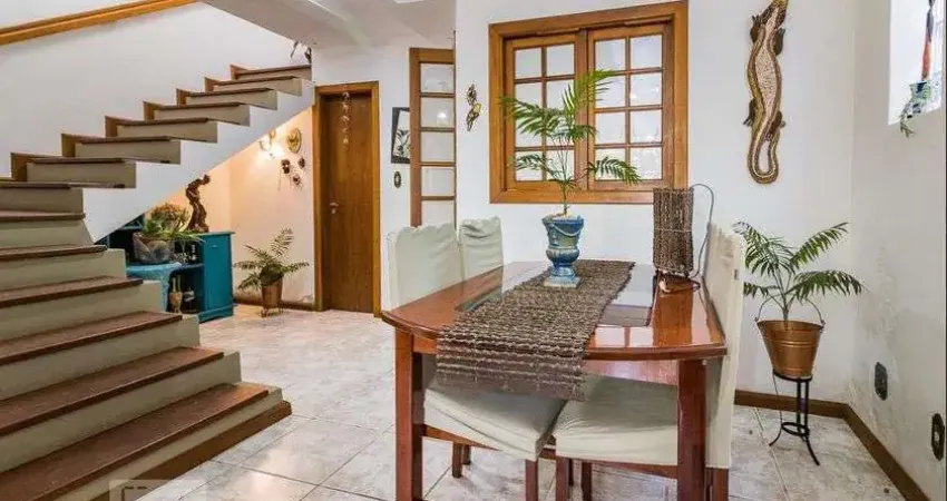 Casa para Venda - Camaquã, 4 Quartos,  250 m² - Porto Alegre