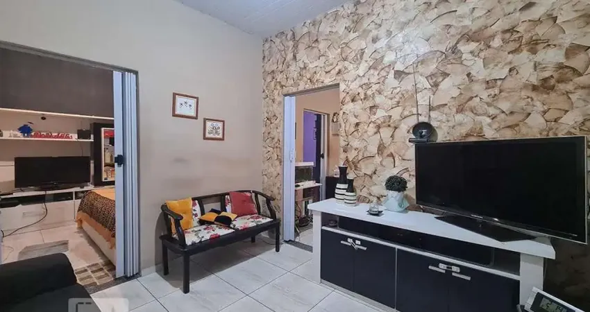 Casa para Venda - Pilares, 2 Quartos,  179 m² - Rio de Janeiro