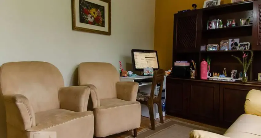 Casa para Venda - Nossa Sra das Graças, 3 Quartos,  101 m² - Canoas