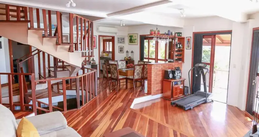 Casa para Venda - Vila Nova, 6 Quartos,  450 m² - Porto Alegre
