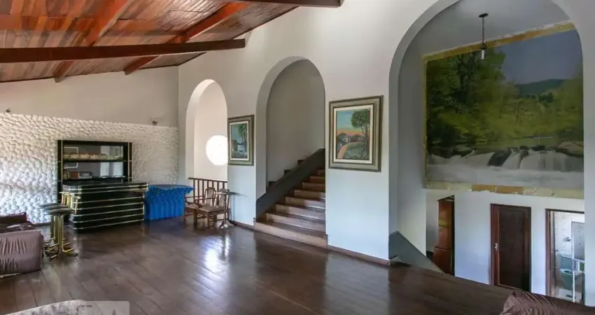 Casa para Venda - São Luíz, 4 Quartos,  480 m² - Belo Horizonte