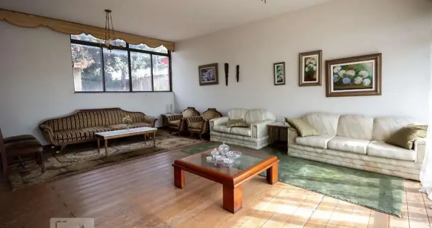 Casa para Venda - São Luíz, 6 Quartos,  600 m² - Belo Horizonte