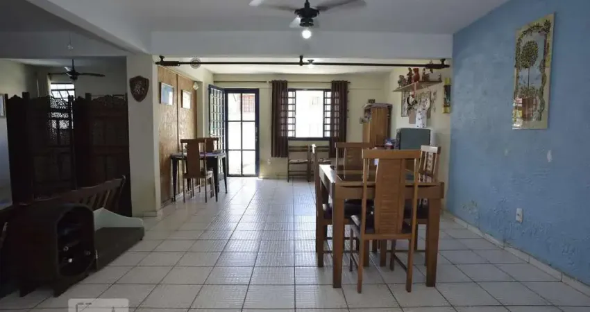 Casa para Venda - Freguesia , 2 Quartos,  160 m² - Rio de Janeiro