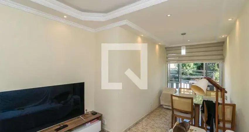 Apartamento para Venda - Olaria, 2 Quartos,  75 m² - Rio de Janeiro