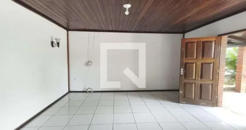 Casa para Venda - Feitoria, 3 Quartos,  80 m² - São Leopoldo