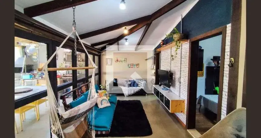 Casa com 4 quartos à venda na Rua Haia, Glória, Contagem