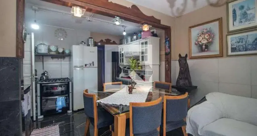 Casa com 3 quartos à venda na Rua Silvino Oliveira, Cavalhada, Porto Alegre