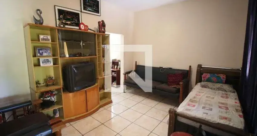 Casa com 3 quartos à venda na Rua Rio Aimorés, Monte Castelo, Contagem