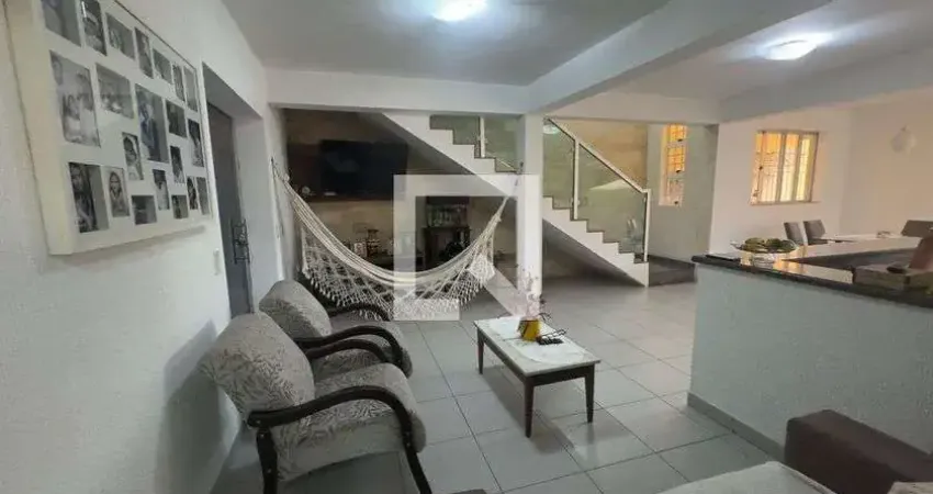 Casa com 4 quartos à venda na Rua Manoel Teixeira de Camargos, Glória, Contagem