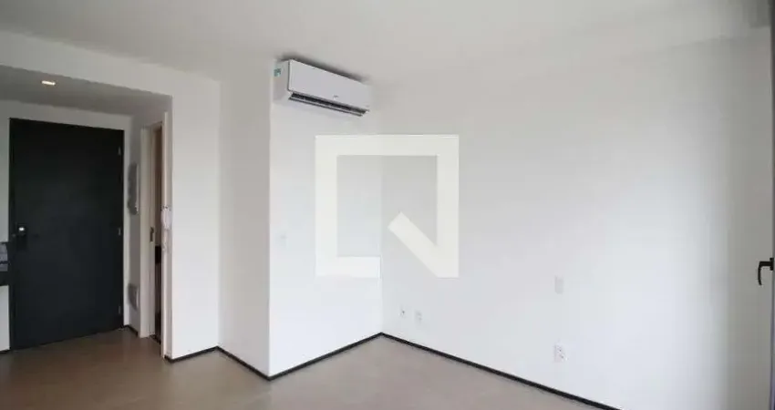 Kitnet / Stúdio à venda na Avenida dos Imarés, Moema, São Paulo