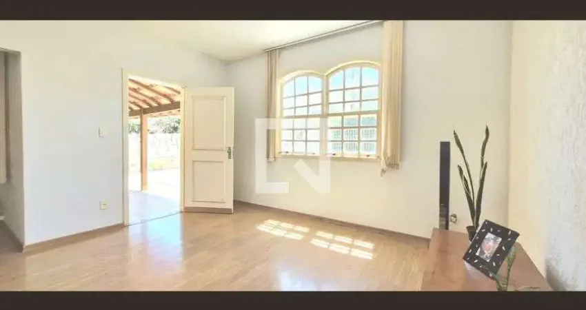 Casa com 4 quartos à venda na Rua Espírito Santo, Várzea, Lagoa Santa