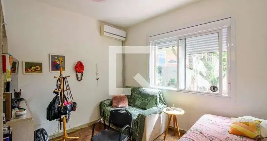 Kitnet / Stúdio à venda na Praça Cônego Marcelino, Cidade Baixa, Porto Alegre