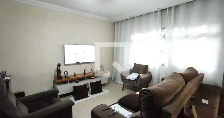 Casa com 3 quartos à venda na Rua Oleiros, Itaquera, São Paulo