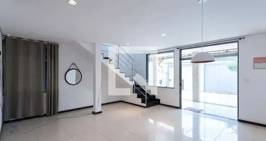 Casa com 4 quartos à venda na Rua do Silêncio, Colonial, Contagem