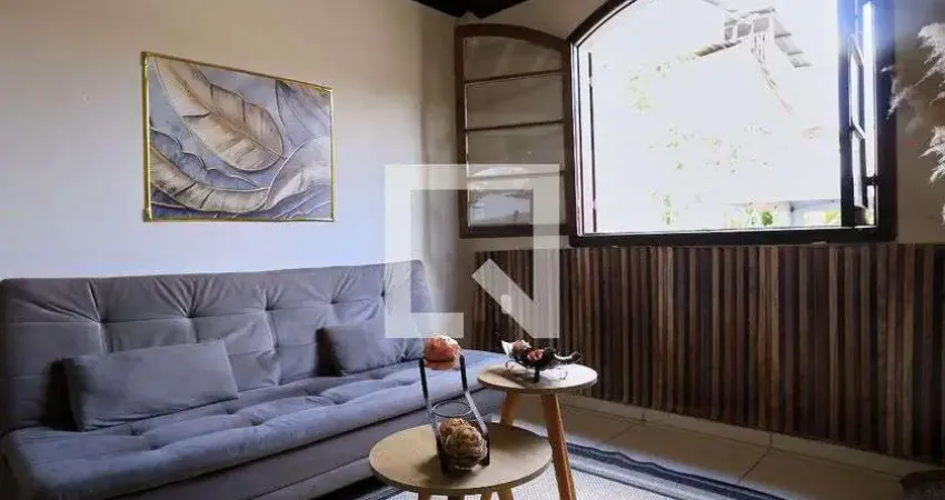 Casa com 4 quartos à venda na Rua Jordão, Pompéia, Belo Horizonte