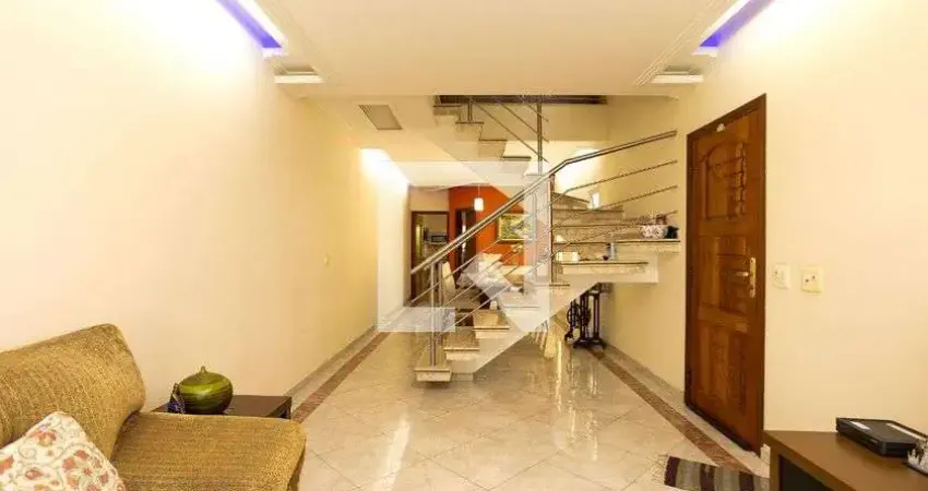 Casa com 3 quartos à venda na Rua Lourdes Rabello, Vila Galvão, Guarulhos