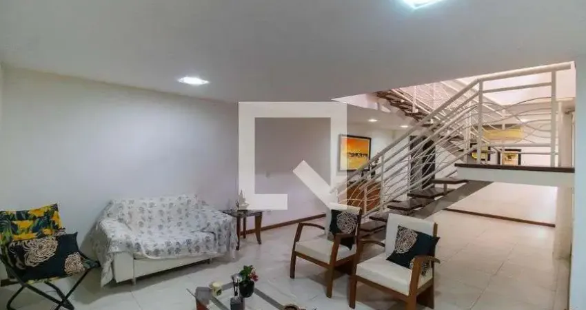 Casa com 3 quartos à venda na Rua Professora Angeolina Petrópolis, Maravista, Niterói