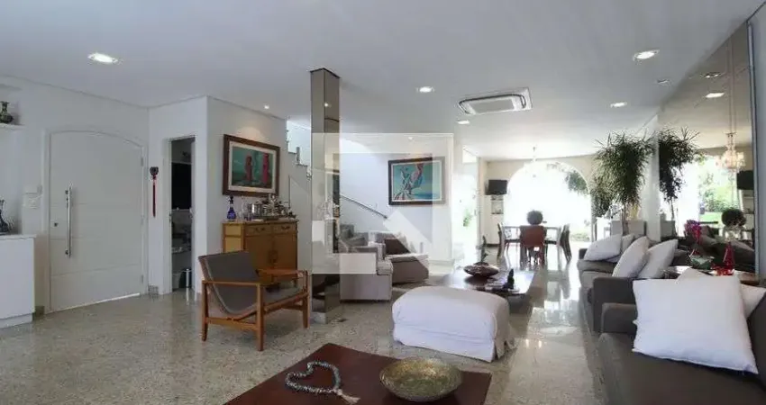 Casa com 4 quartos à venda na Avenida Moaci, Moema, São Paulo