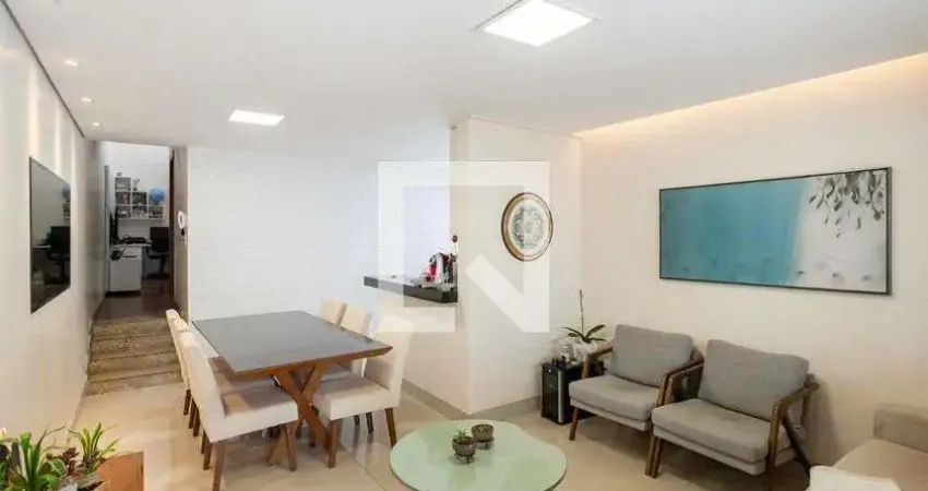 Casa com 3 quartos à venda na Rua Castelo de Lisboa, Castelo, Belo Horizonte