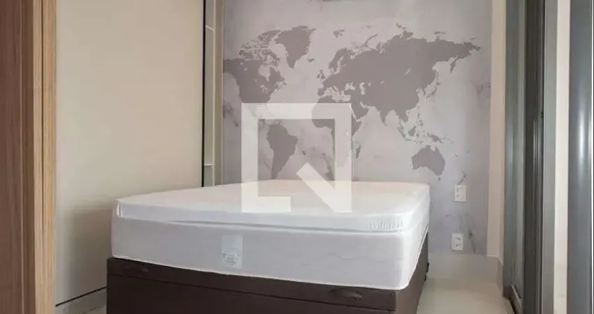 Kitnet / Stúdio à venda na Avenida Rubem Berta, Moema, São Paulo