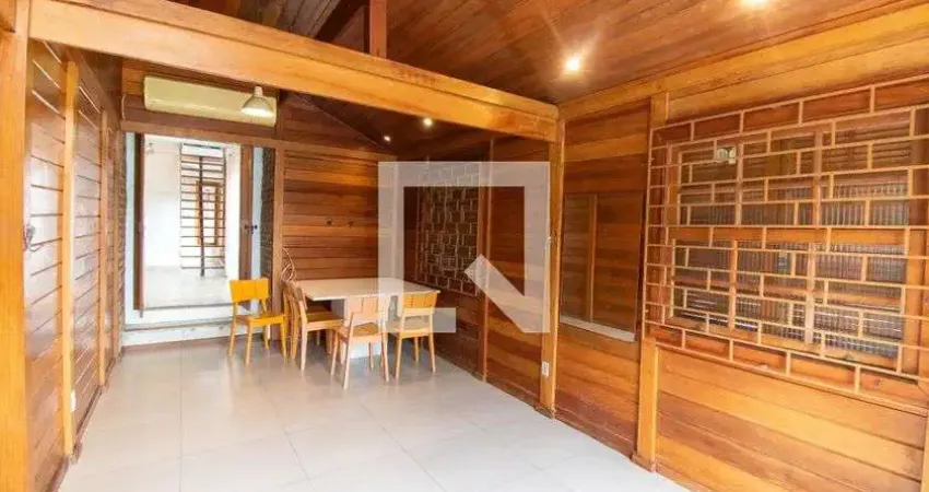 Casa com 3 quartos à venda na Rua Comendador Mem Marinho Falcão, Piratininga, Niterói