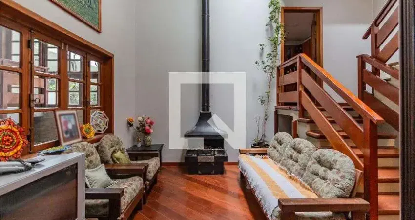 Casa para venda - medianeira, 3 quartos,  220 m² - porto alegre