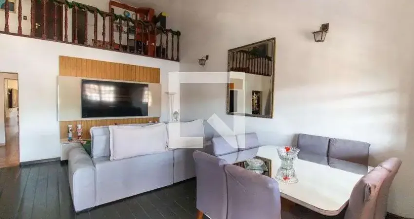 Casa com 2 quartos à venda na Rua Doutor March, Barreto, Niterói