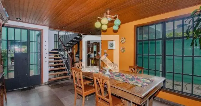 Casa com 3 quartos à venda na Rua Santa Isabel, Bom Jesus, Porto Alegre