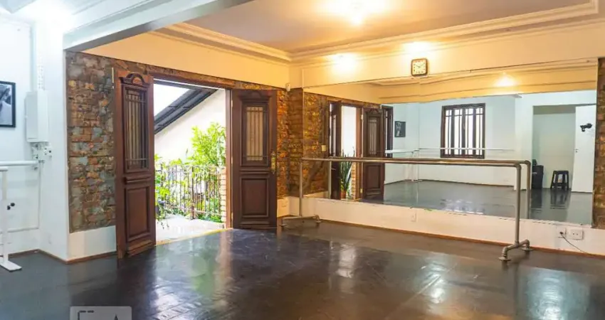 Casa com 4 quartos à venda na Rua Pedro Taques, Consolação, São Paulo