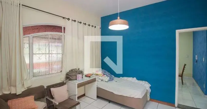 Casa com 3 quartos à venda na Rua Professor José Americano, Fonte Grande, Contagem