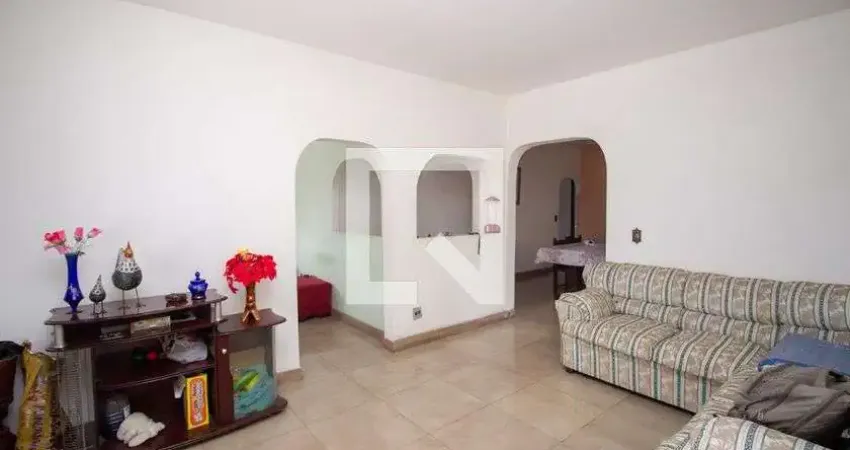 Casa com 3 quartos à venda na Rua Professor José Americano, Fonte Grande, Contagem