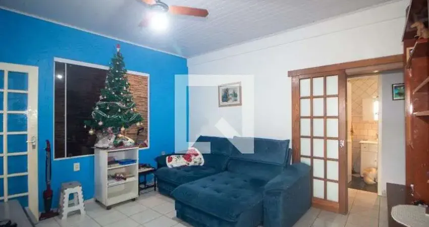 Casa com 3 quartos à venda na Rua Cachoeira do Sul, Vila Nova, Porto Alegre