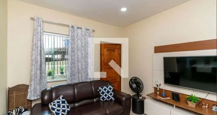 Casa com 2 quartos à venda na Rua Paranhos, Olaria, Rio de Janeiro