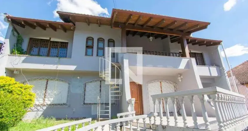 Casa com 4 quartos à venda na Rua Tietê, Igara, Canoas