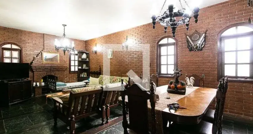 Casa com 4 quartos à venda na Rua do Descanso, Vila Carrão, São Paulo