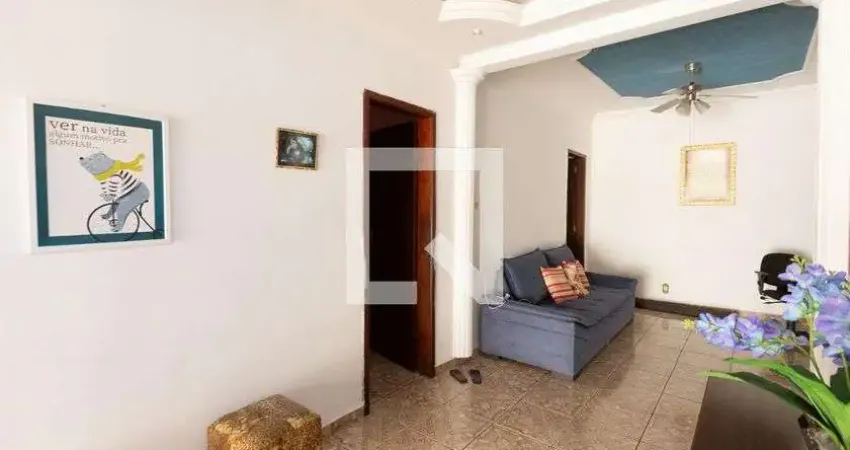 Casa com 6 quartos à venda na Rua Rio Grande, Novo Riacho, Contagem