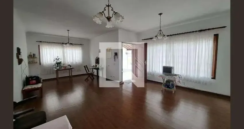 Casa com 3 quartos à venda na Rua Sarkis Guludjian, Bussocaba, Osasco