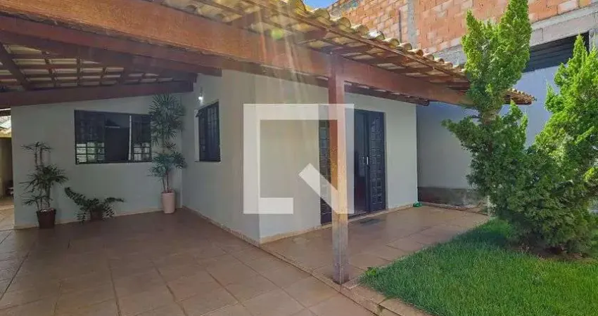 Casa com 3 quartos à venda na Rua Onze, Oitis, Contagem