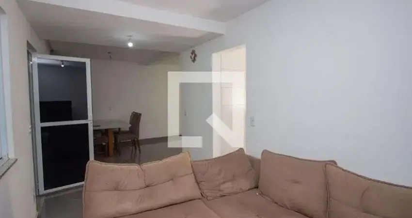 Casa com 3 quartos à venda na Rua Ipê, Colonial, Contagem