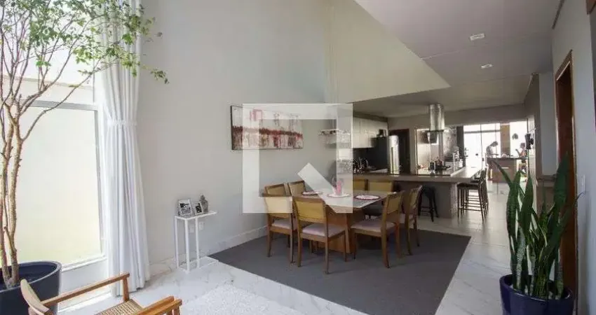 Casa com 4 quartos à venda na Rua dos Atletas, Alvorada, Contagem