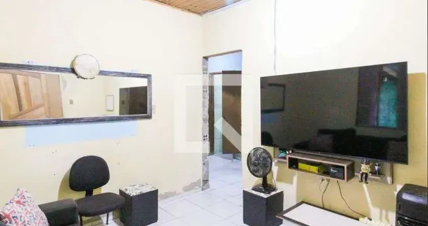 Casa com 2 quartos à venda na Rua Xangri Lá, Estância Velha, Canoas