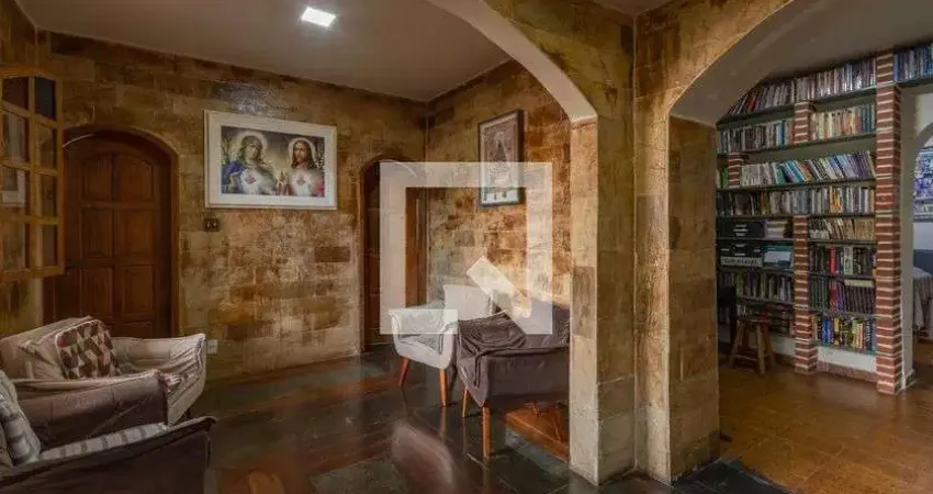 Casa com 5 quartos à venda na Rua Pamplona, Paquetá, Belo Horizonte