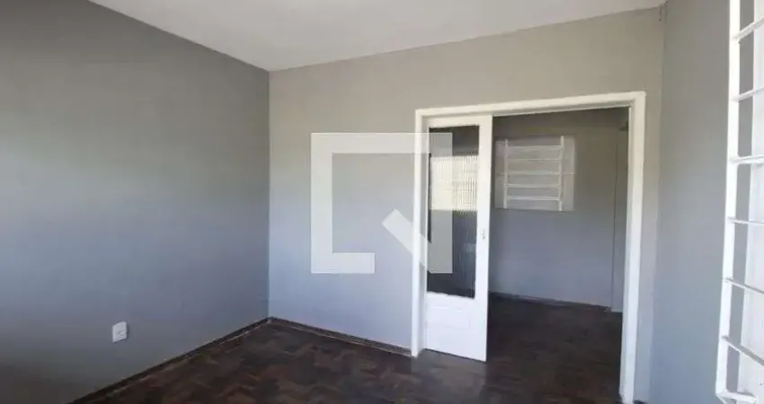 Casa com 2 quartos à venda na Rua Vieira da Cunha, Sarandi, Porto Alegre