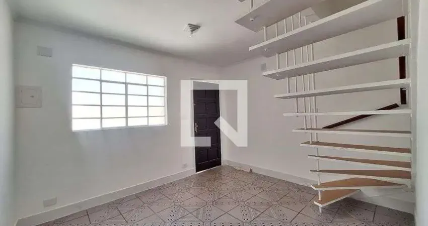 Casa com 3 quartos à venda na Rua Cerro Corá, Vila Romana, São Paulo