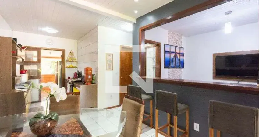 Casa com 2 quartos à venda na Rua Munique, São José, Canoas