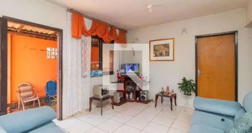 Casa com 3 quartos à venda na Rua Marista, Partenon, Porto Alegre